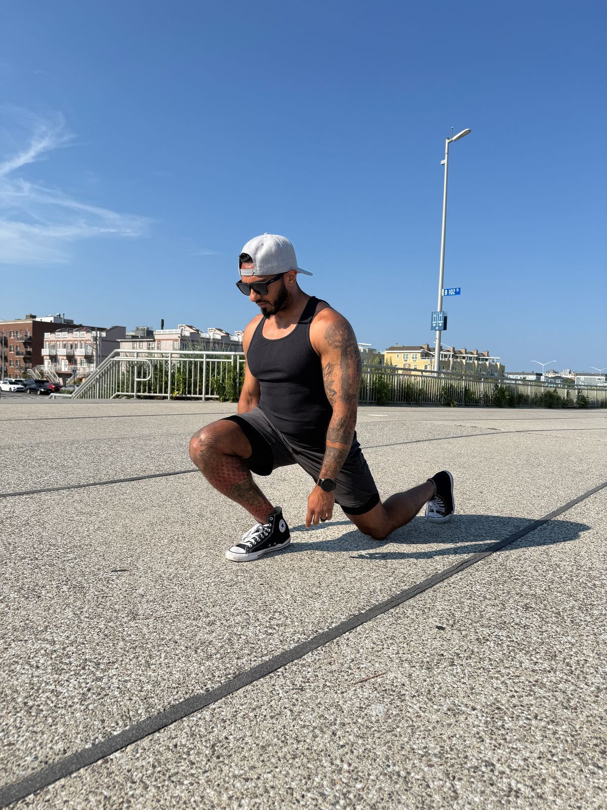 Deep lunge hold